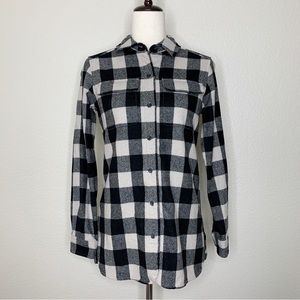 Pendleton 100% Virgin Wool Plaid Flannel Button Down Women’s Shirt.